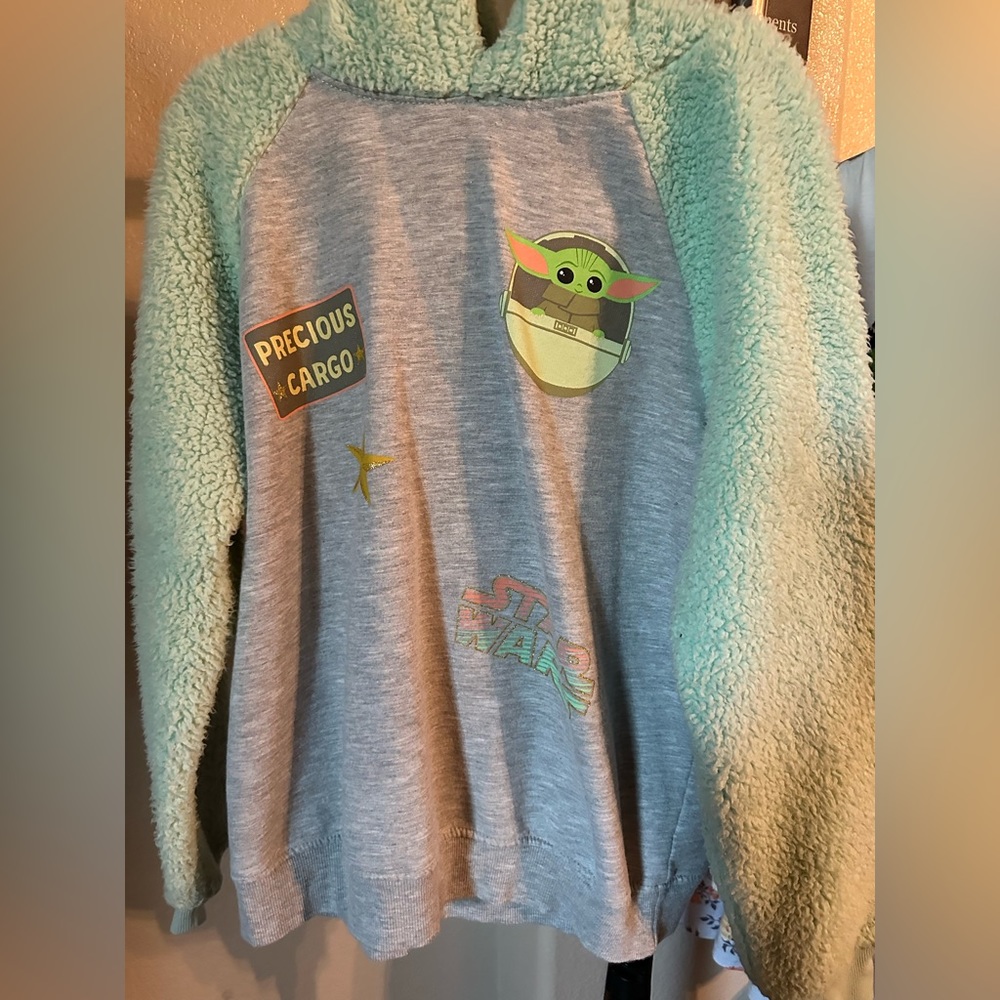 Yoda hoodie for youth girl size XL 14/16